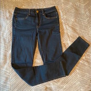 REDUCED PRICE! 
American Eagle jeggings. 8 long.